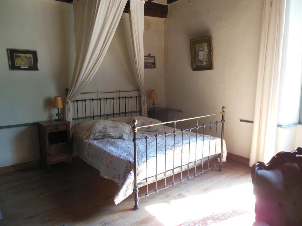 Auberge Lion D'Or Saint-Antonin Habitación foto