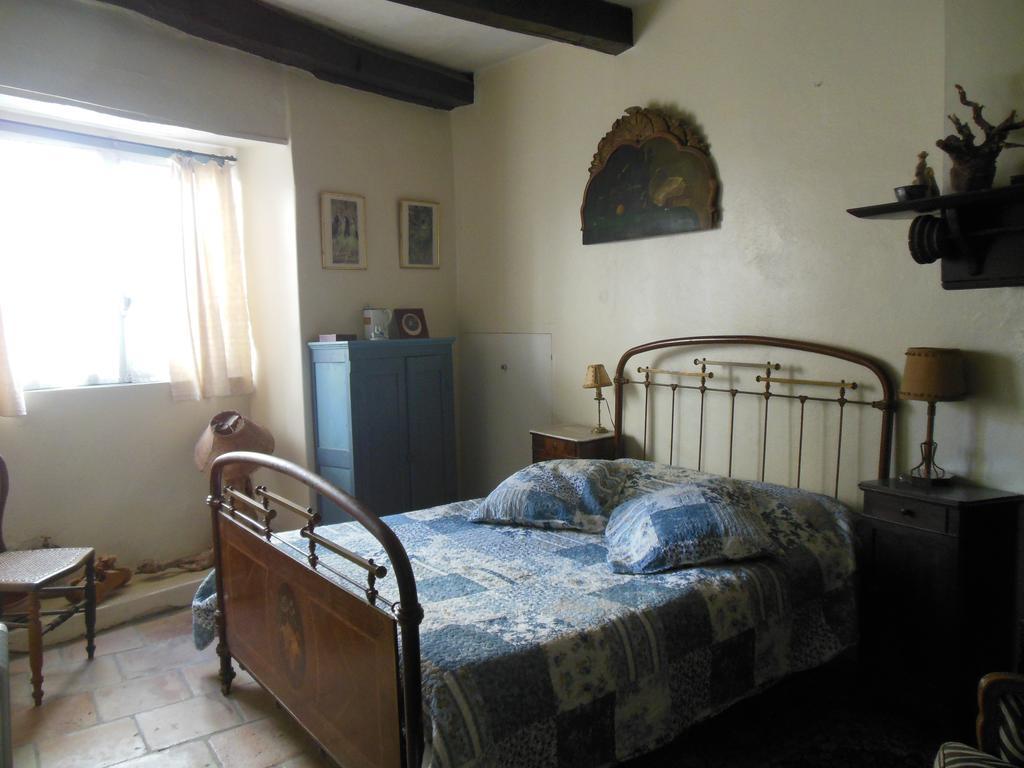 Auberge Lion D'Or Saint-Antonin Habitación foto